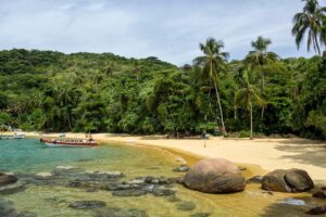 O Charme Colonial e as Praias de Angra dos Reis