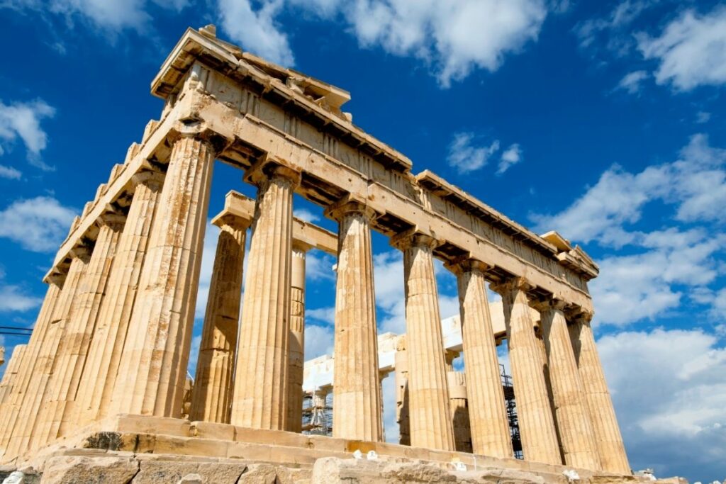 Arquitetura e Cultura na Grécia: Um Mergulho no Passado e Presente