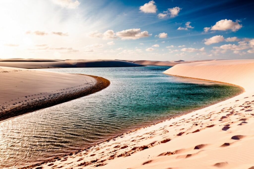 Lençóis Maranhenses: Um Paraíso Natural Brasileiro